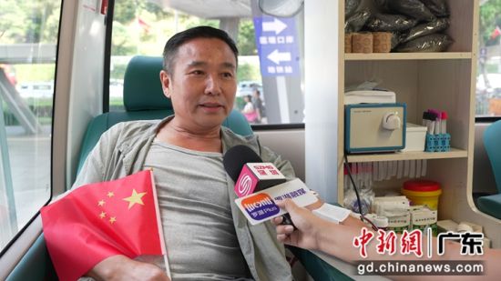 无偿献血宣传进莲塘 “铁血战士”倡议献爱心 