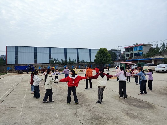心灵奇旅,青春向阳!新野县上港乡青少年心理健康主题活动